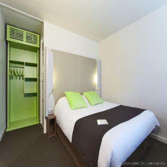 Hotel Campanile Vierzon Esterno foto